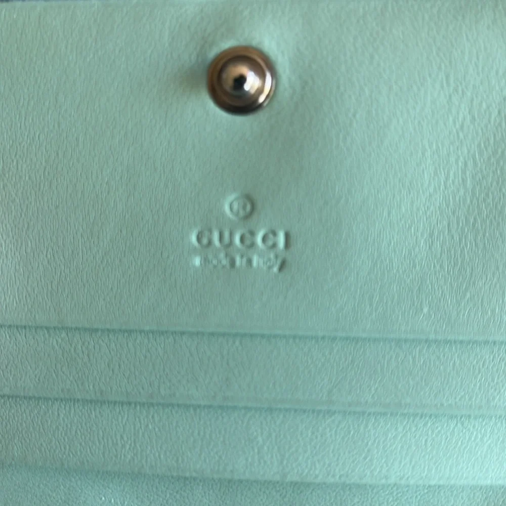 GUCCI GG MARMONT RAINBOW CHAIN WALLET - Picture 6 of 15